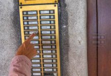 Najčudnija srpska prezimena: Od “ćorave stražnjice” do “gubljenja bika”