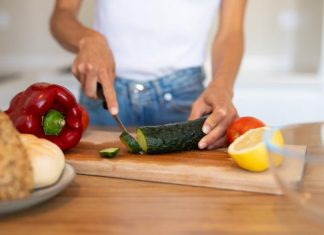 Infekcije urinarnog trakta mogu da počnu i u kuhinji: Stručnjak savetuje kako da se zaštitite