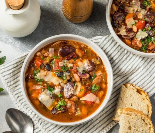 Isceljujuća čorba koja jača imunitet i čisti organizam: Ručak kao terapija iz kuhinje