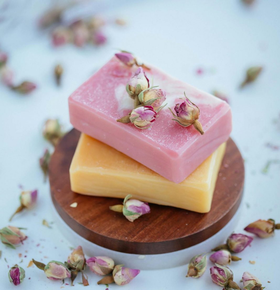 pexels-valeriya-10853727