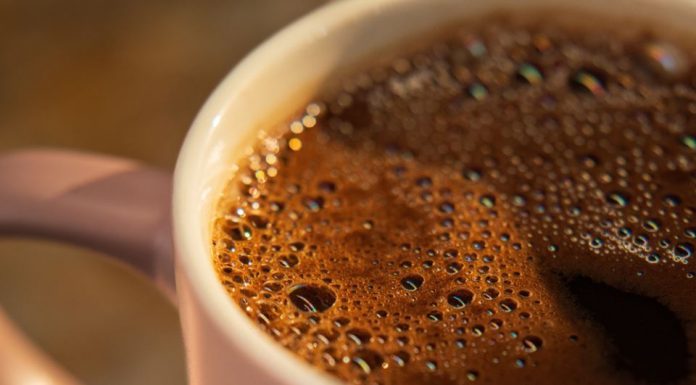 Moć šoljice kafe: Harvardska studija potvrdila da žene koje piju kafu duže ostaju vitalne