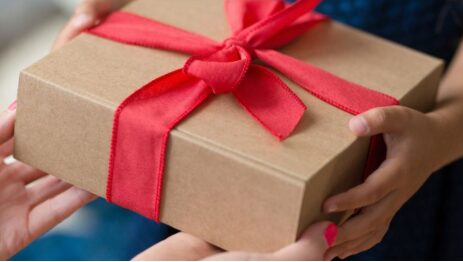 Mladenci iz Mostara se šokirali poklonom koji su dobili od kuma: Ceo Balkan bruji o urnebesnoj sceni (VIDEO)