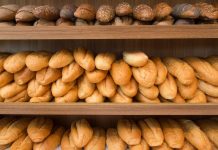 Da li je ovo nešto najgroznije što je ikada pronađeno u hrani? Pogledajte šta su Šapčani pronašli u hlebu