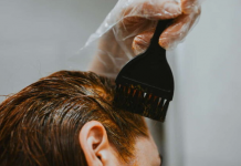 Ovu boju kose žene nakon 50-te moraju zaboraviti – postarava lice za 10 godina