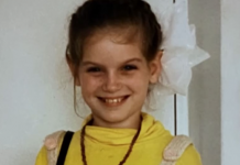 Par je rešio da usvoji dete, videli su devojčicu i odmah je zavoleli: Nisu ni slutili kakav pakao će za njih spremiti, a posle 20 godina usledio šok obrt