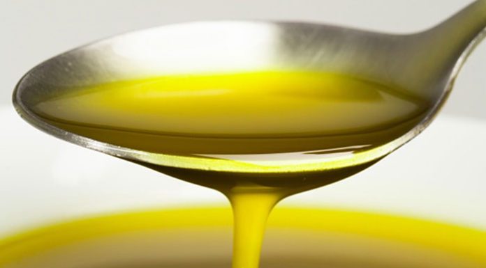 Čarobni gutljaj svako jutro: Mini koktel za čistu jetru i lice bez bora i podočnjaka