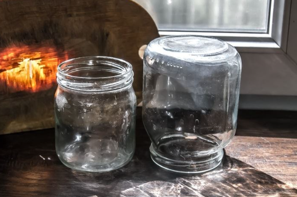 Ne bacajte stare tegle: Iskoristite ih da napravite najlepše osvetljenje za vašu baštu – letnje noći biće pravo uživanje