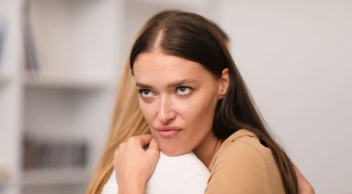 1 rečenica otkriva osobu koja vam zavidi: Ako vam ovo često govori, ne misli vam dobro