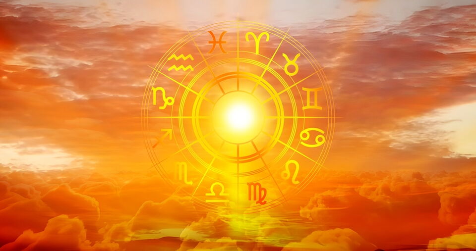 Zodiac,Wheel,With,Twelve,Astrology,Signs,Glowing,From,The,Sun