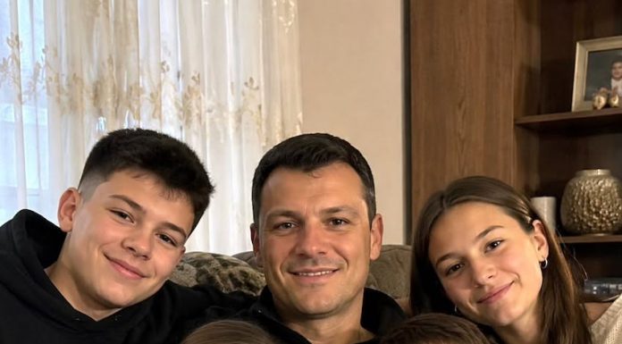 Petnaest godina vjerovao sam da sam najsretniji otac na svijetu, sve dok jedan liječnički nalaz nije rekao da nijedno od moje petero djece nije moje — a istina je bila još strašnija