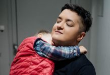 “Visokoobrazovana žena sa mužem i detetom” Evo ko je surogat majka sina Marije Šerifović